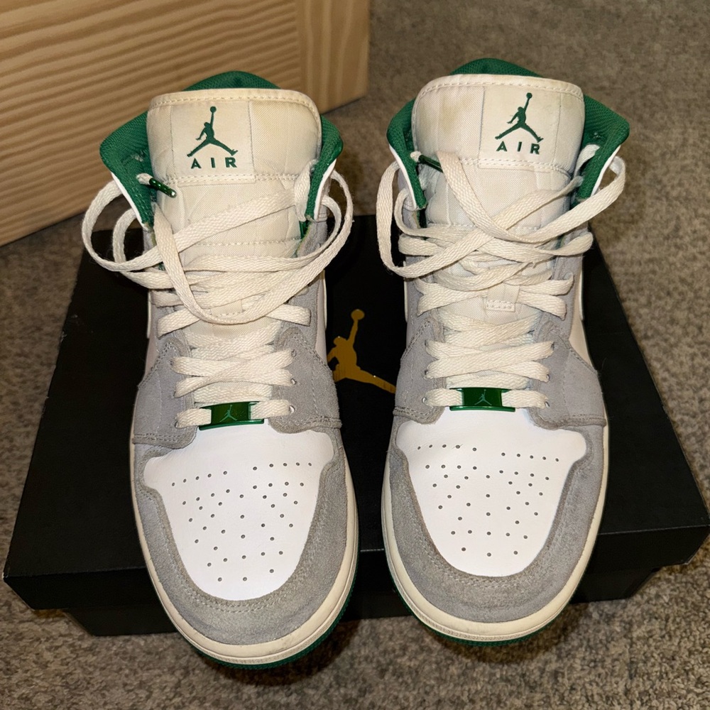 Nike Men's Sneakers in Green and White - Picture 5 of 6